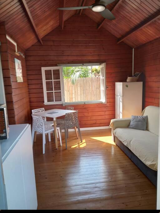 Bungalow Des Papayes سانت لويس الغرفة الصورة